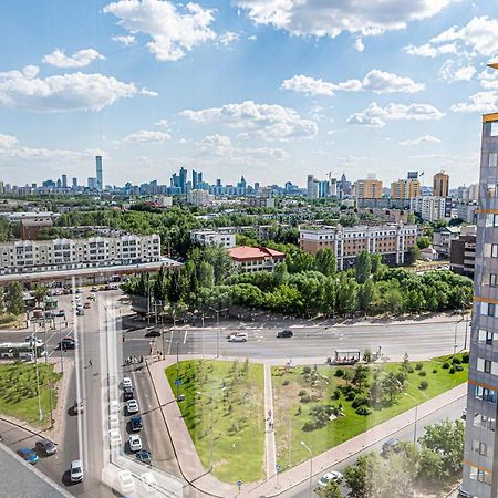 Золотой Квадрат Астаны Apartment Astana Luaran gambar
