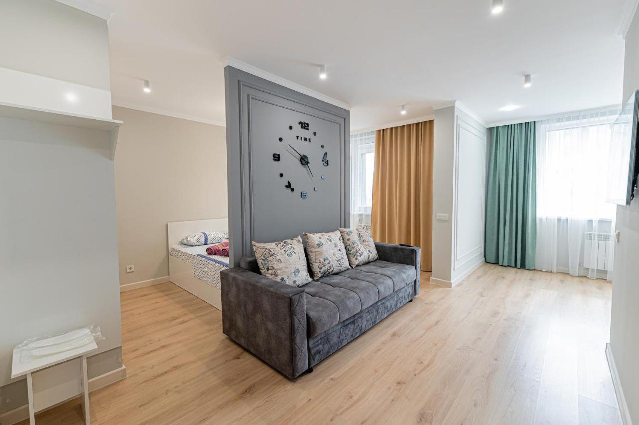 Золотой Квадрат Астаны Apartment Astana Luaran gambar
