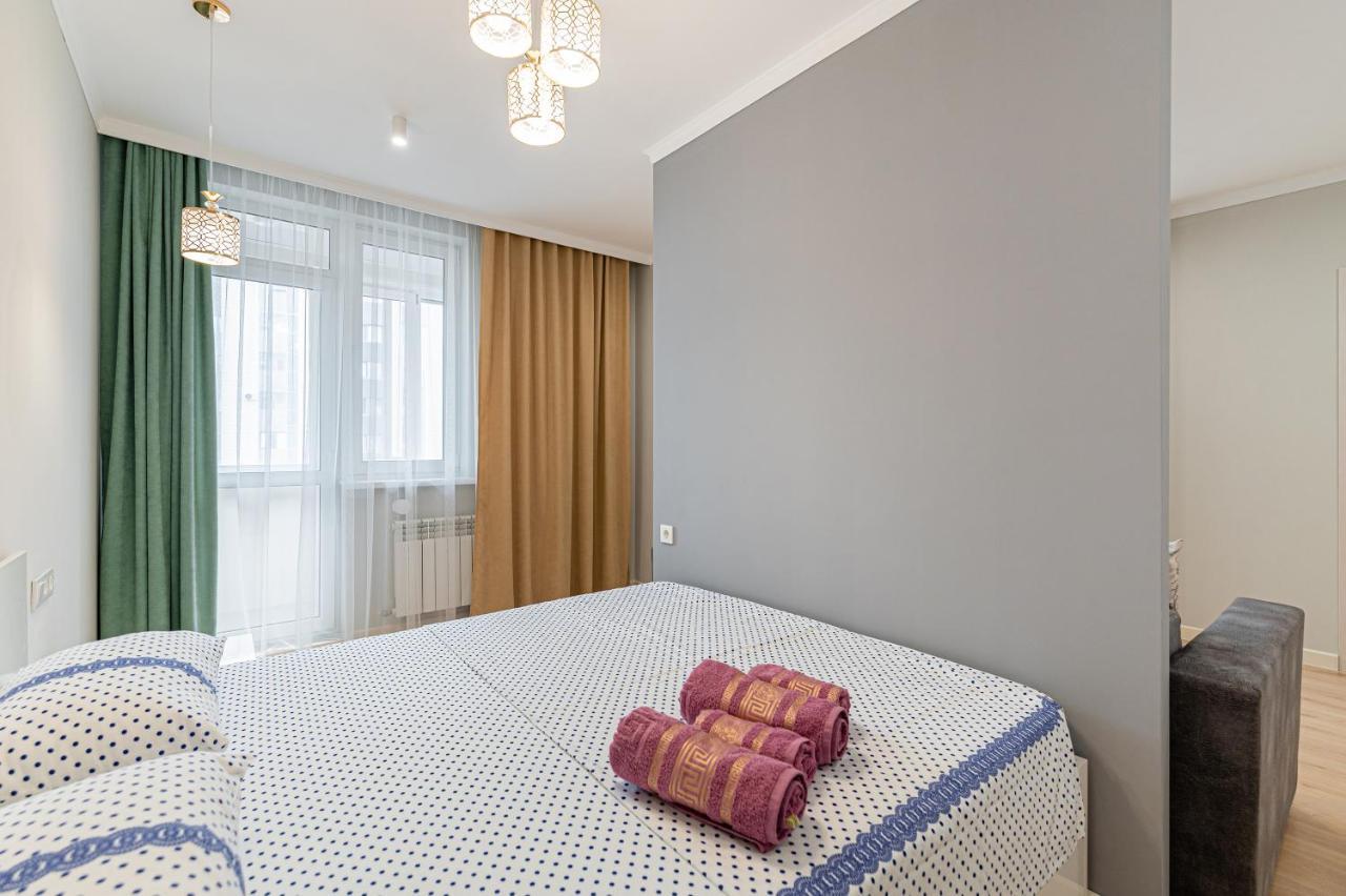 Золотой Квадрат Астаны Apartment Astana Luaran gambar